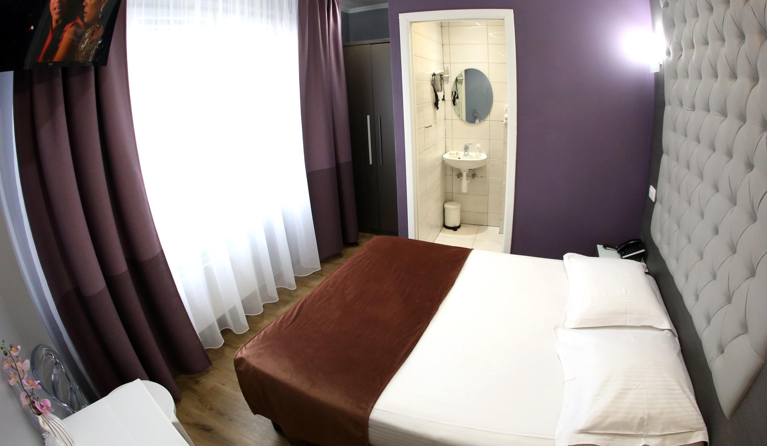 Phenix Hotel 3*